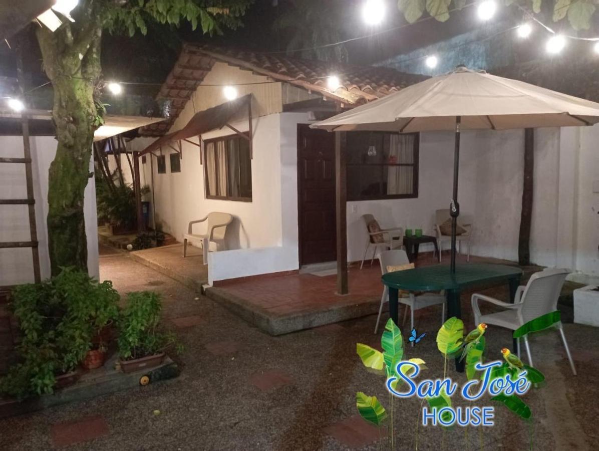 San Jose House Hotel Leticia Ngoại thất bức ảnh